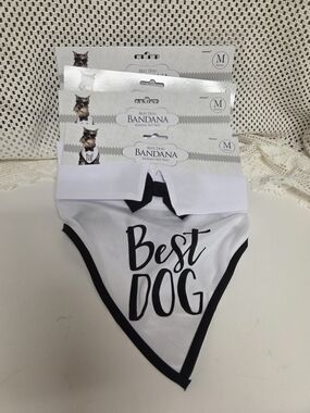 Best Dog White & Black 'Best Dog' Bandana Set Of 4